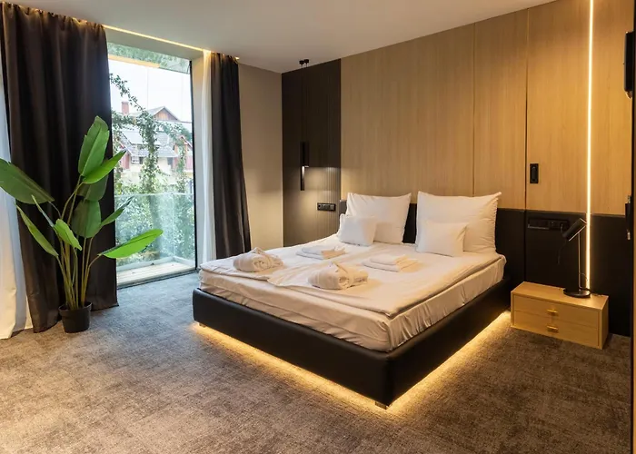 Hotel Zena Beauty & Shopping Center